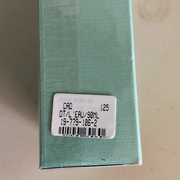 Tous - Picture 3 of 3